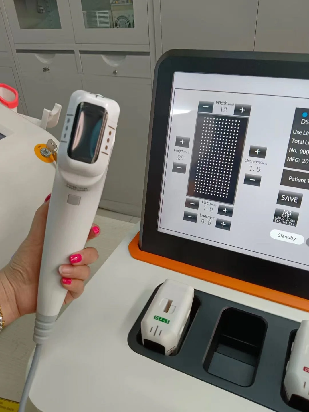 High-intensity focused ultrasound (HIFU) Laser - Image 11